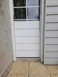 Anti-flooding system for doors